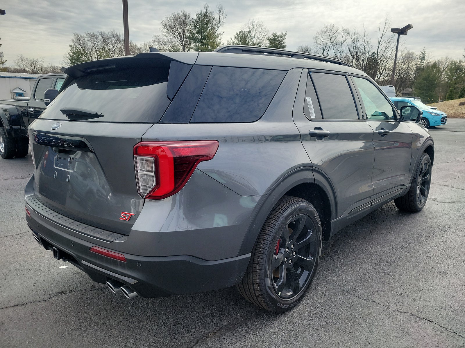 2023 Ford Explorer ST