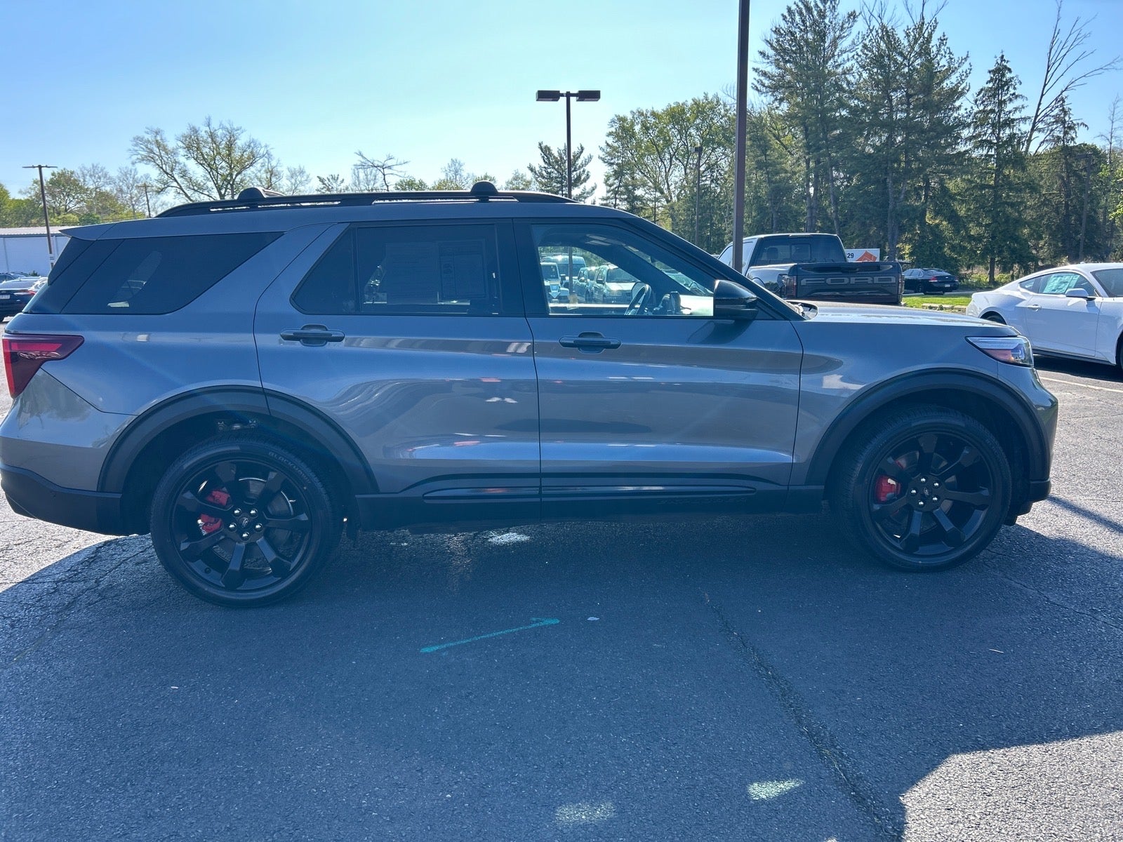 2022 Ford Explorer ST