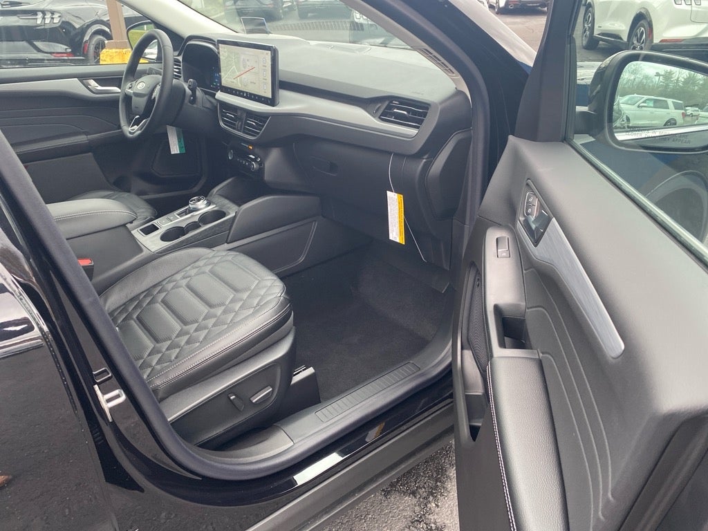 2024 Ford Escape Plug-In Hybrid Base