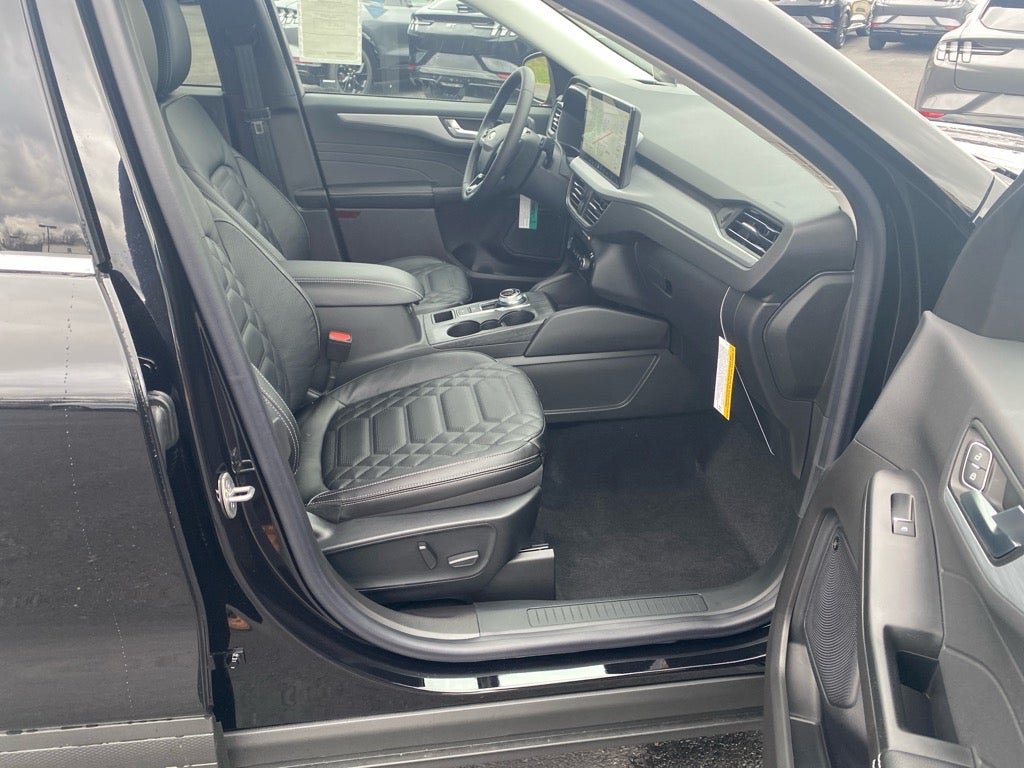 2024 Ford Escape Plug-In Hybrid Base