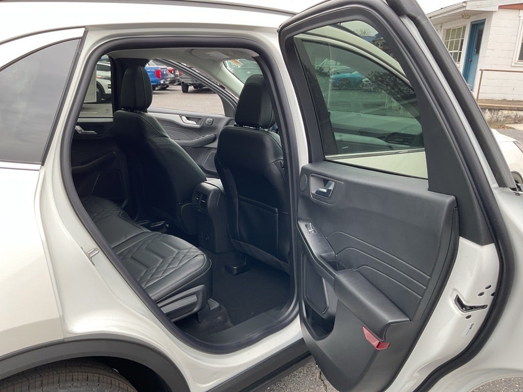 2024 Ford Escape Plug-In Hybrid Base