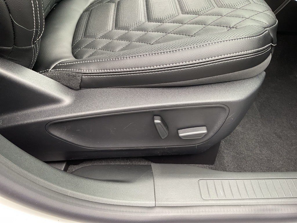 2024 Ford Escape Plug-In Hybrid Base