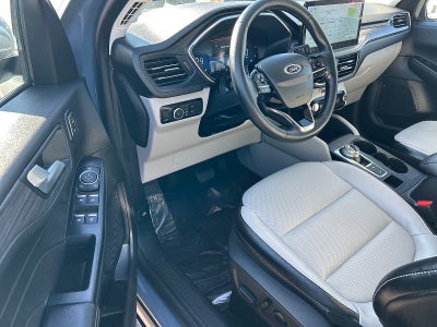 2025 Ford Escape Platinum