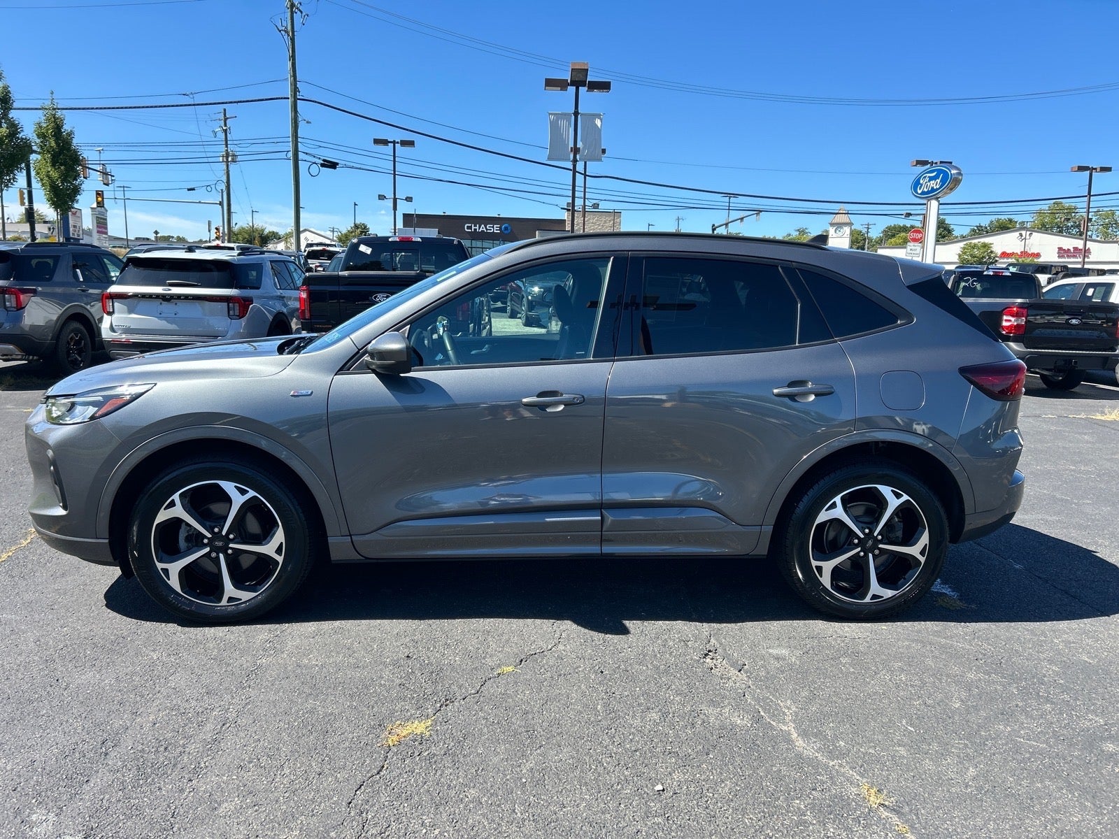 2023 Ford Escape ST-Line Select