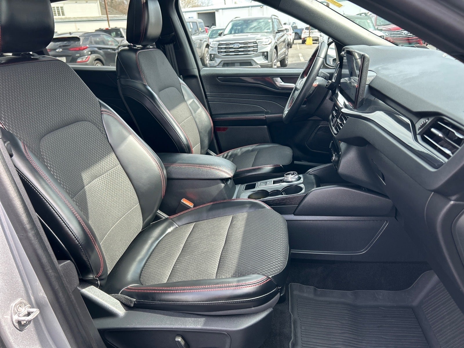 2024 Ford Escape ST-Line Select