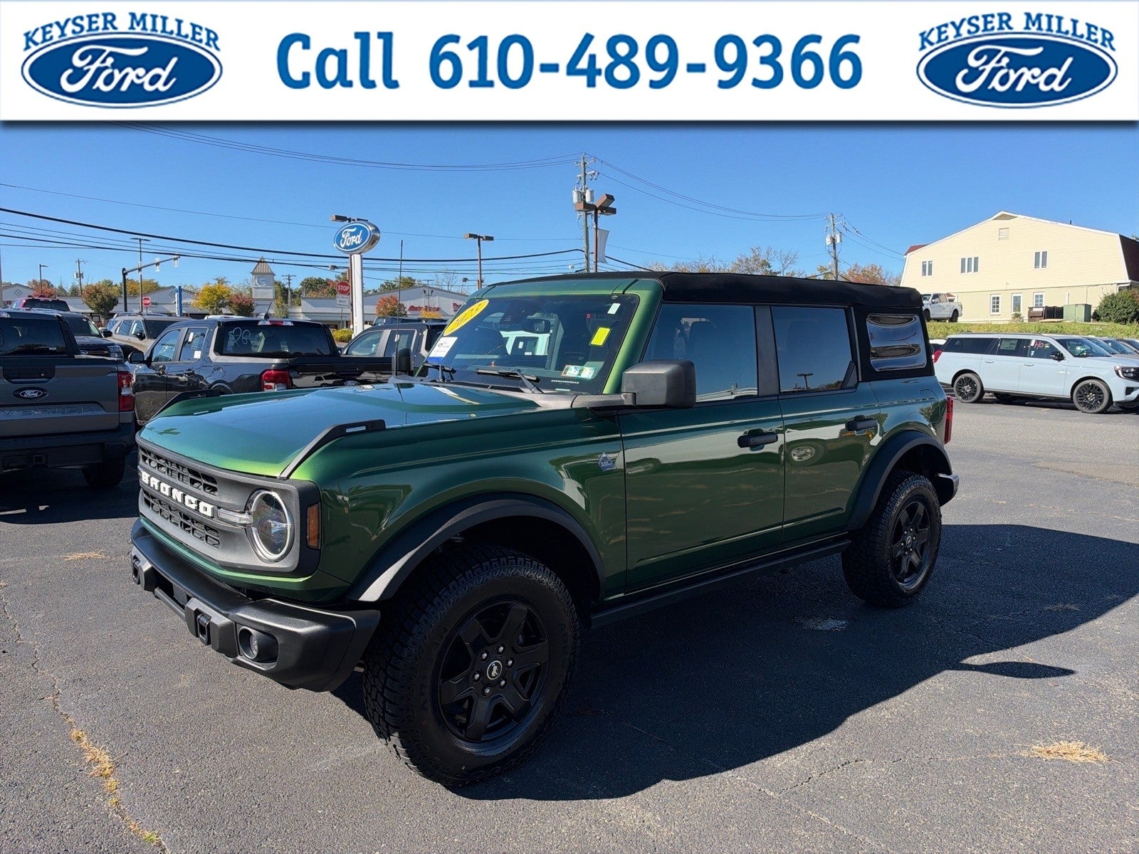 2023 Ford Bronco 4-Door Black Diamond