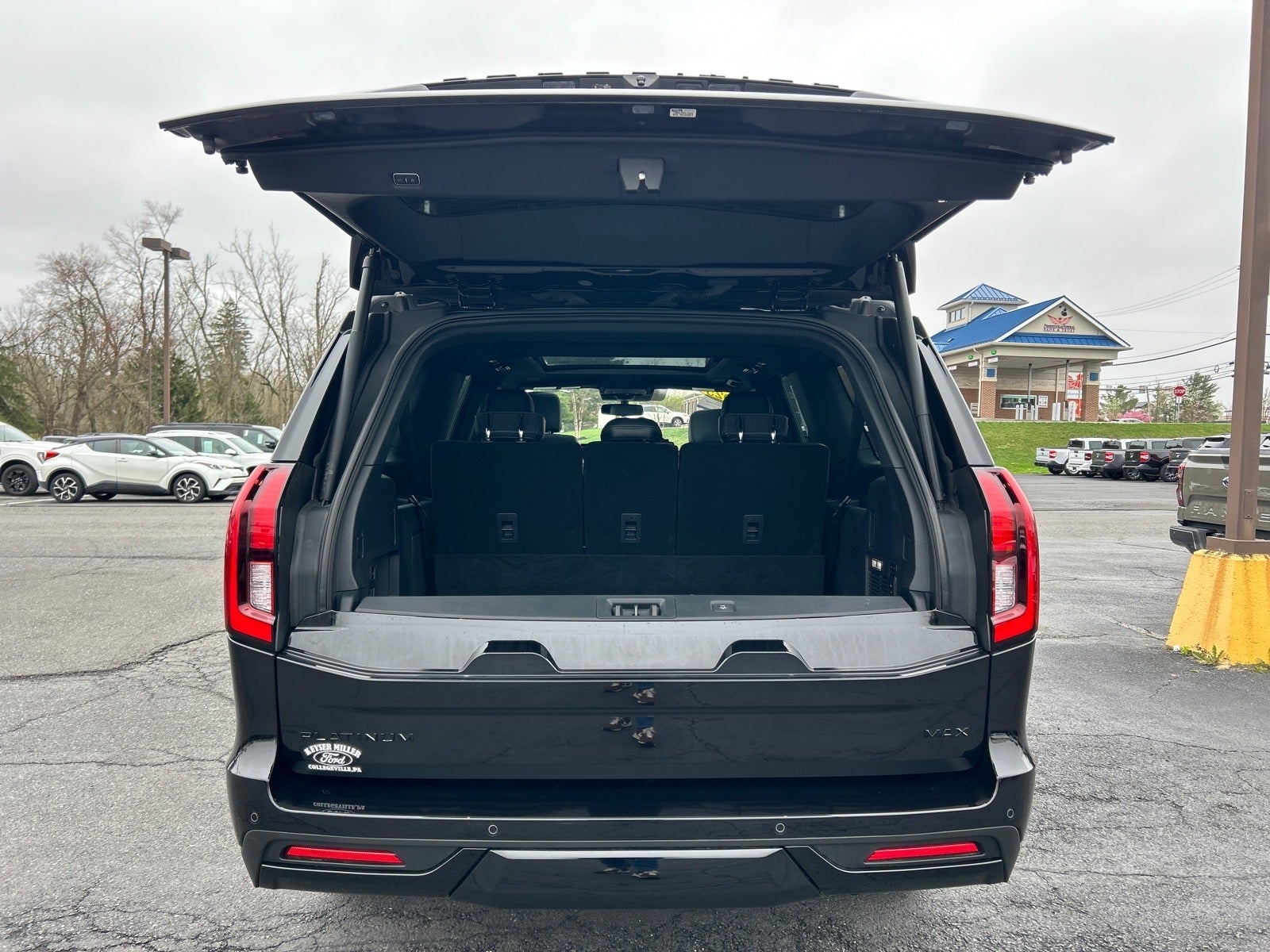 2025 Ford Expedition Max Platinum