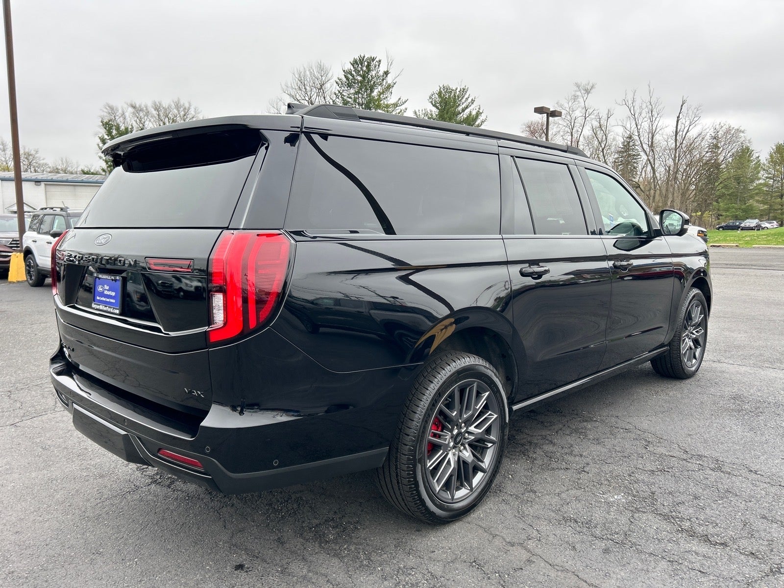 2025 Ford Expedition Max Platinum