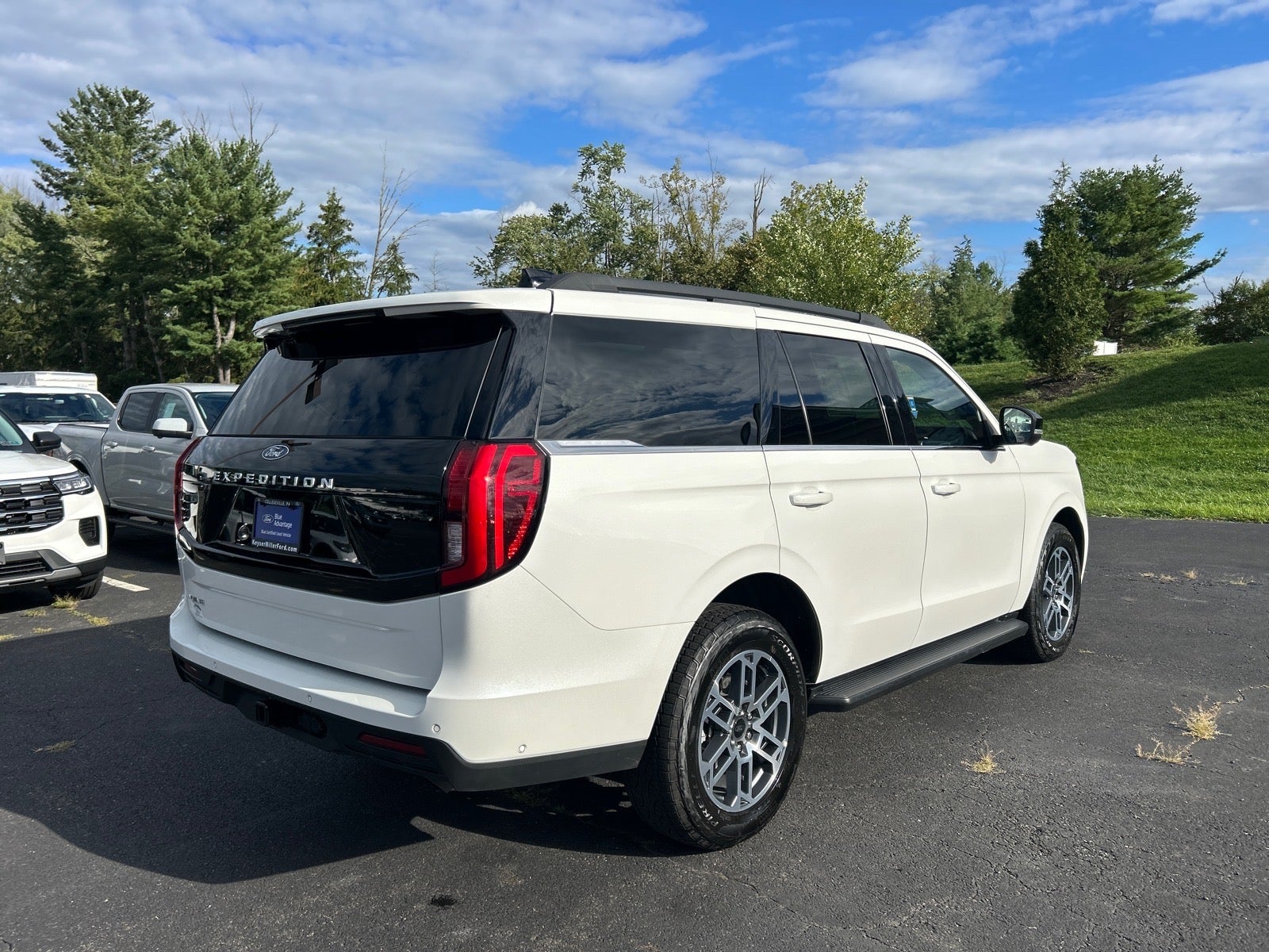 2025 Ford Expedition Active