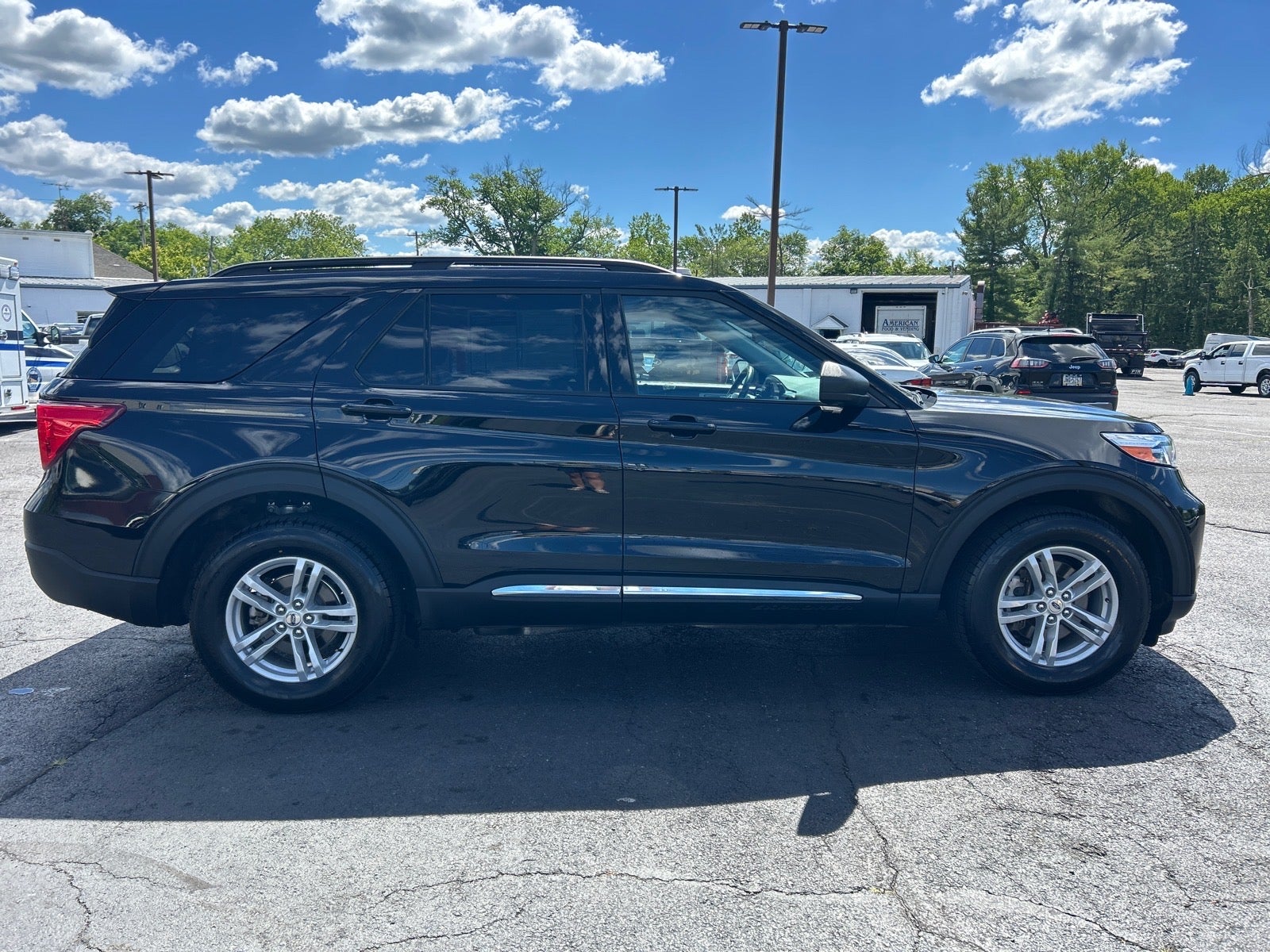 2024 Ford Explorer XLT