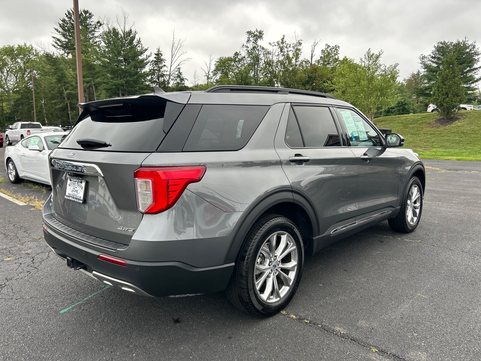 2024 Ford Explorer XLT