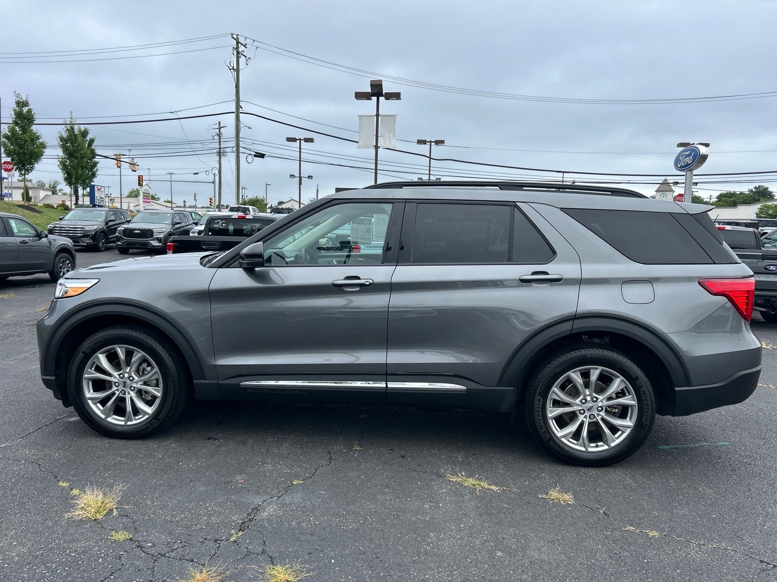 2024 Ford Explorer XLT