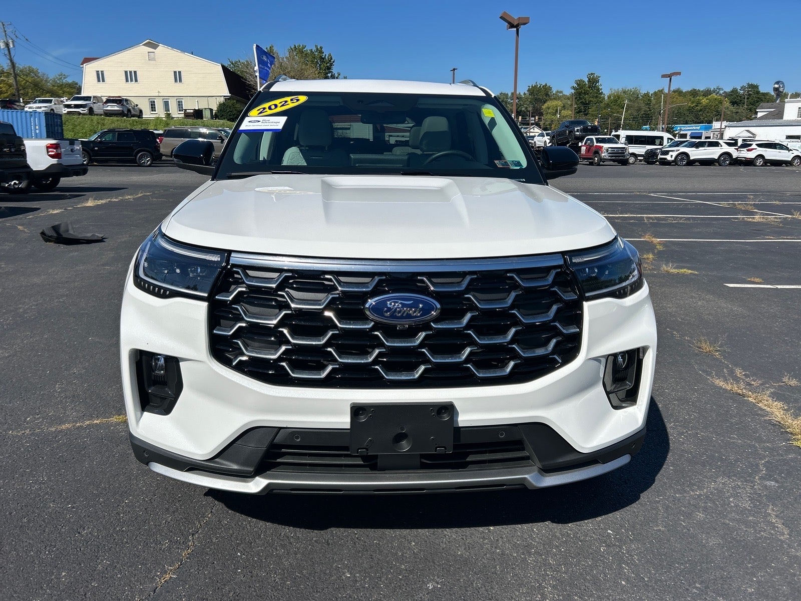 2025 Ford Explorer Platinum