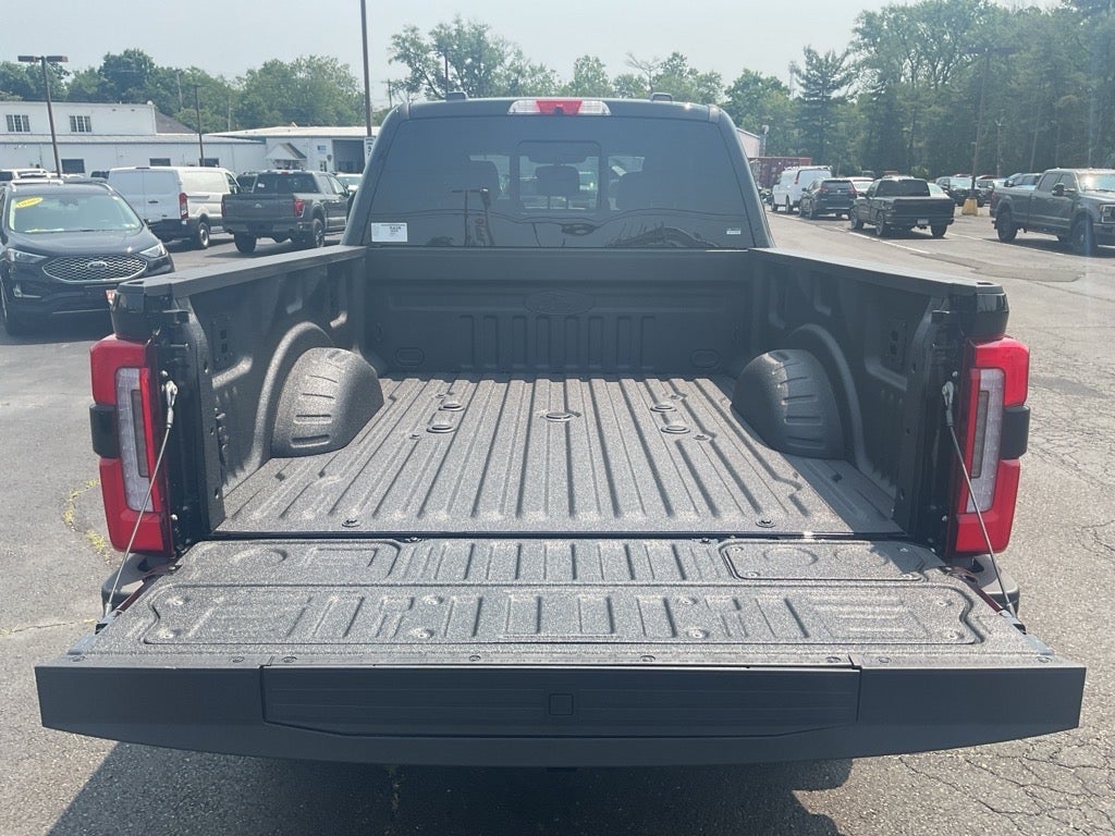 2025 Ford F-350SD Platinum