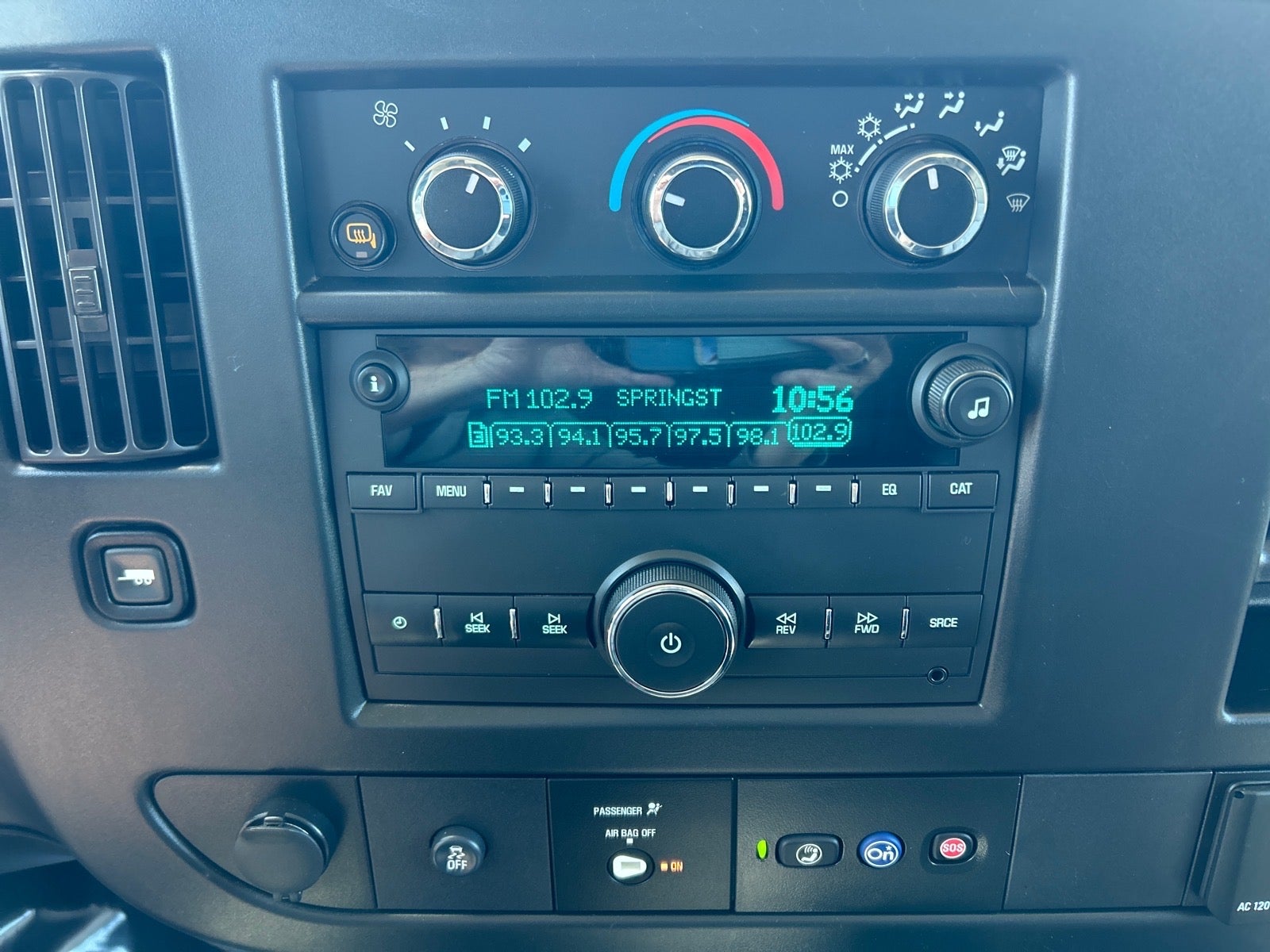 2022 Chevrolet Express 2500 Work Van Cargo
