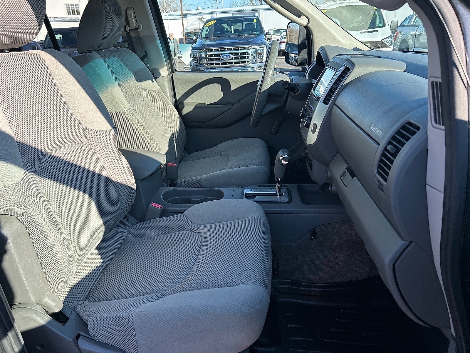 2010 Nissan Frontier SE