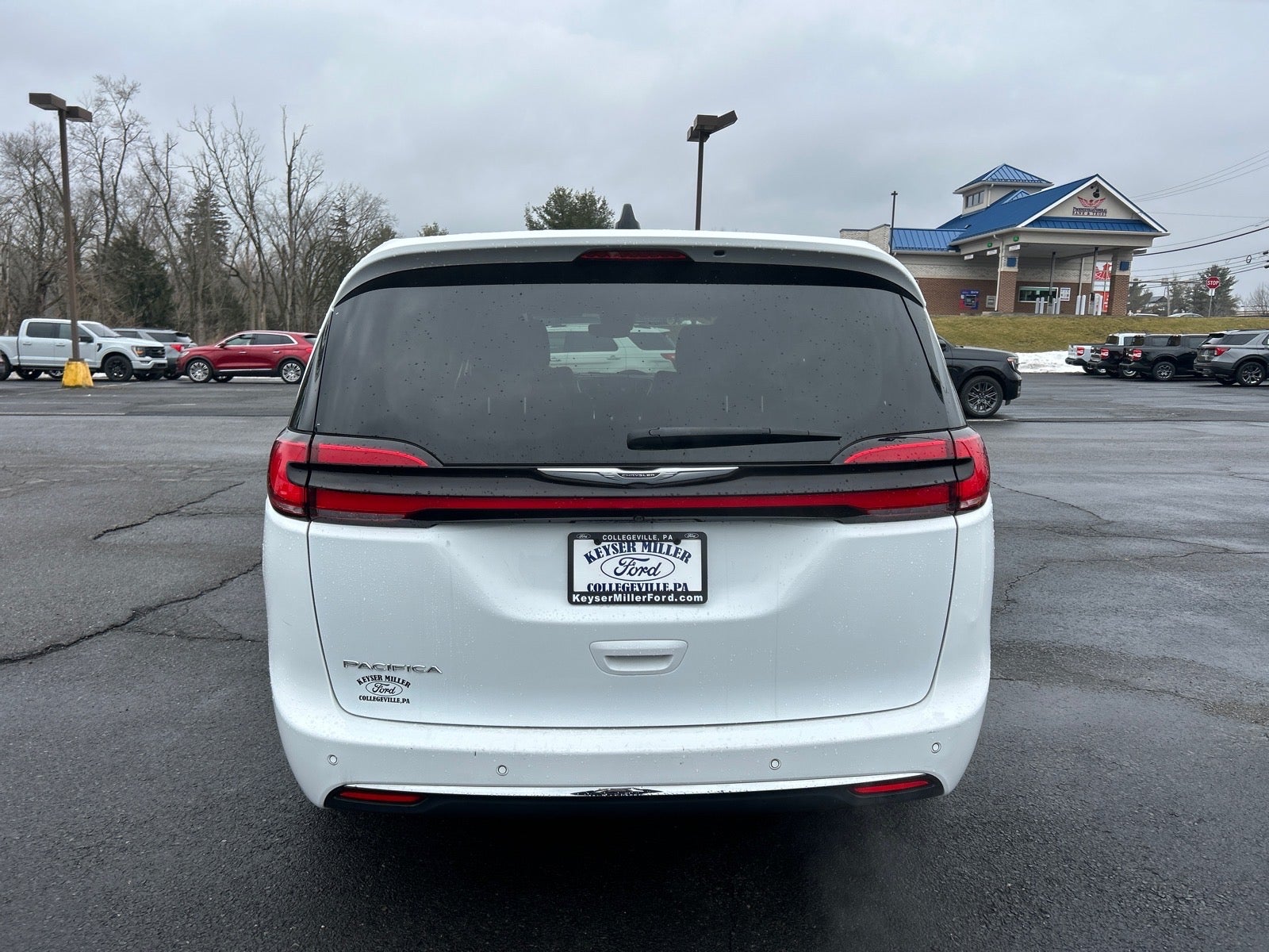 2023 Chrysler Pacifica Touring L