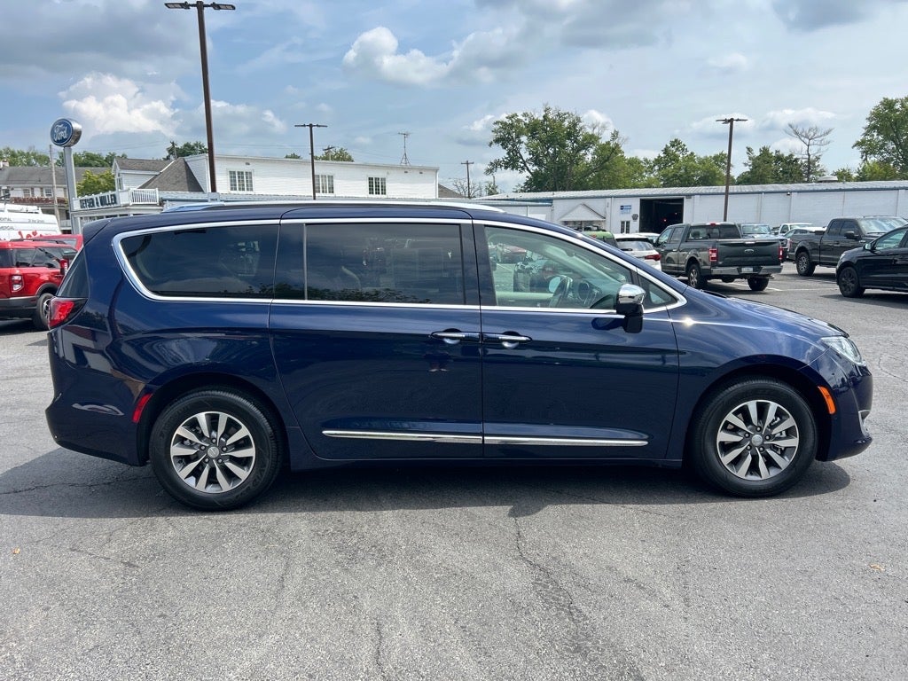 2020 Chrysler Pacifica Hybrid Limited