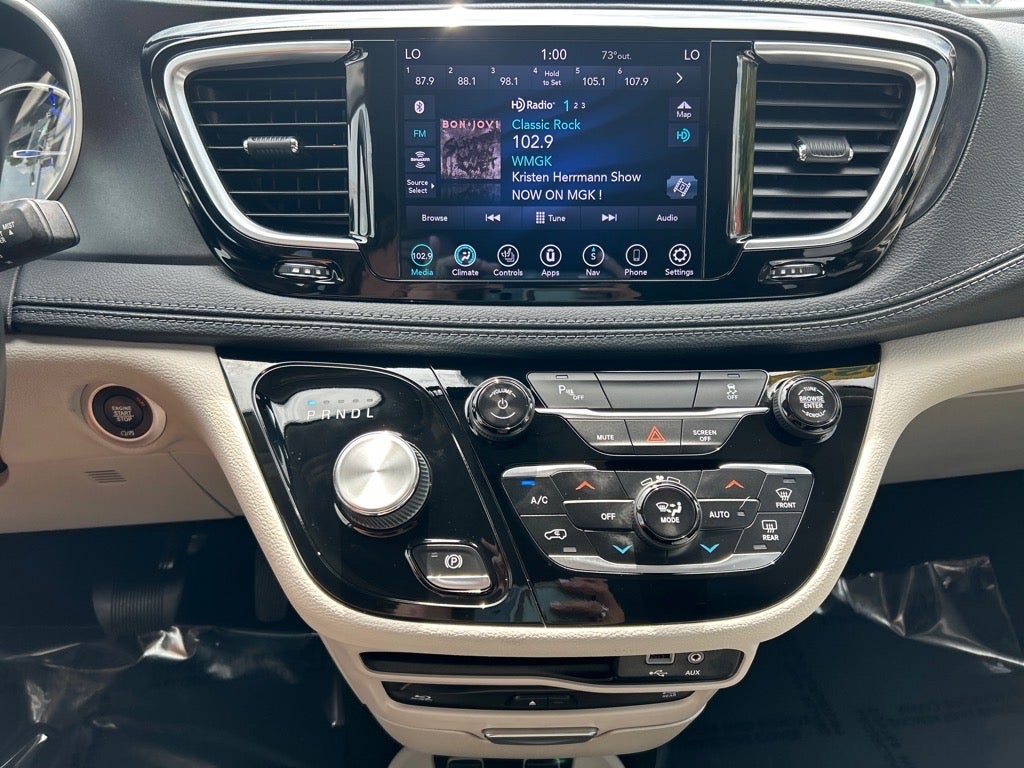 2020 Chrysler Pacifica Hybrid Limited