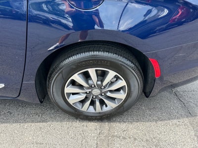 2020 Chrysler Pacifica Hybrid Limited