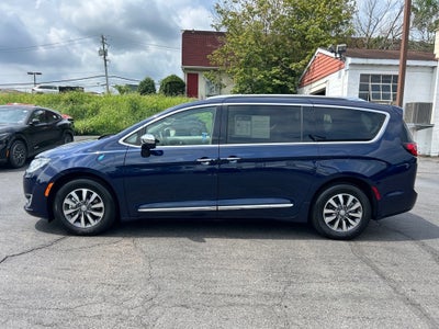 2020 Chrysler Pacifica Hybrid Limited