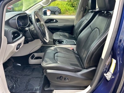 2020 Chrysler Pacifica Hybrid Limited