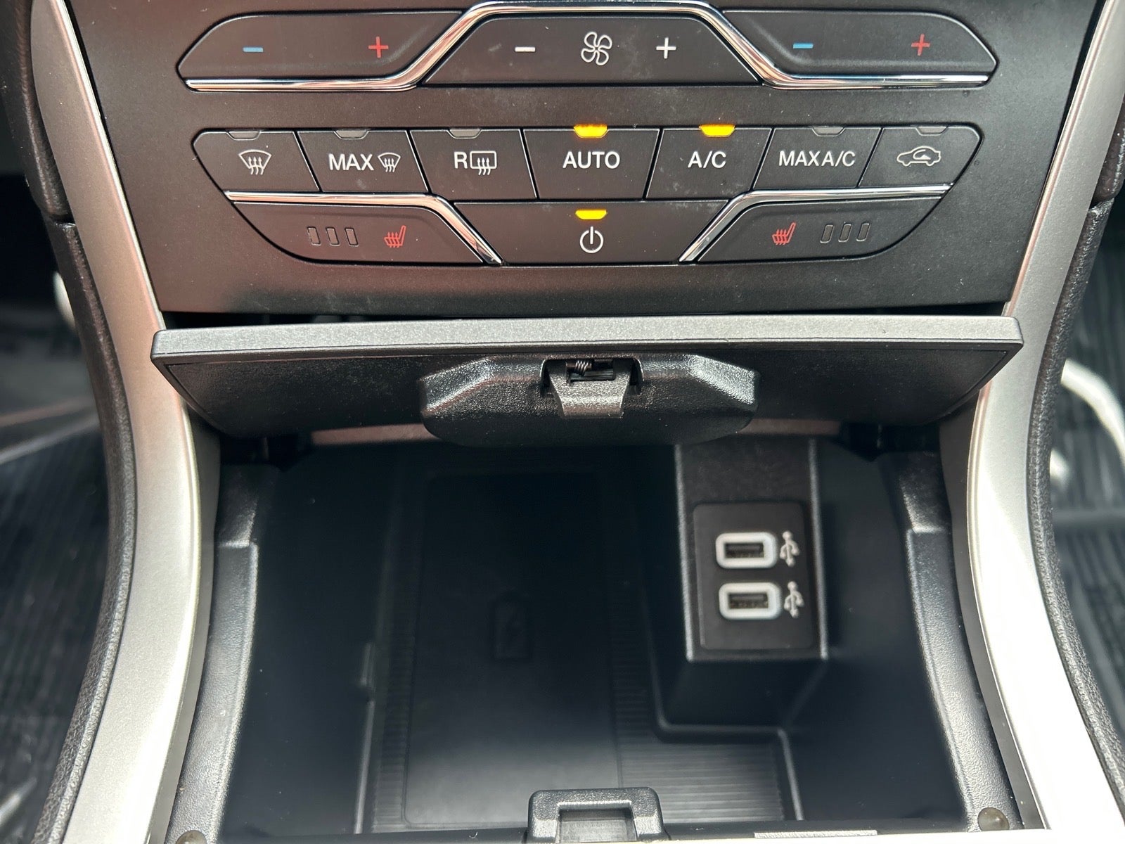 2020 Ford Edge ST Line