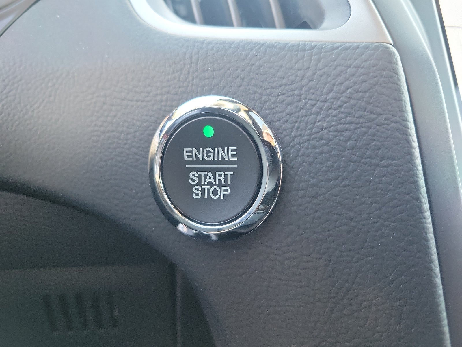 2022 Ford Edge ST-Line