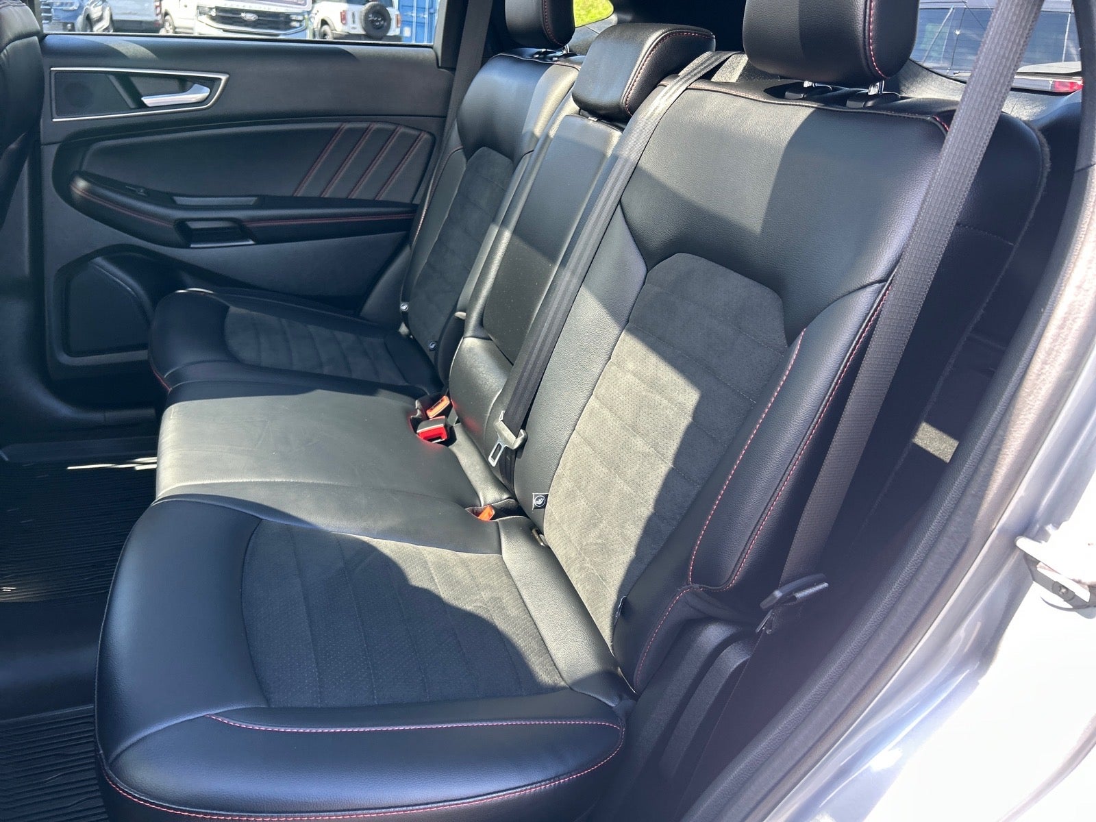 2022 Ford Edge ST Line