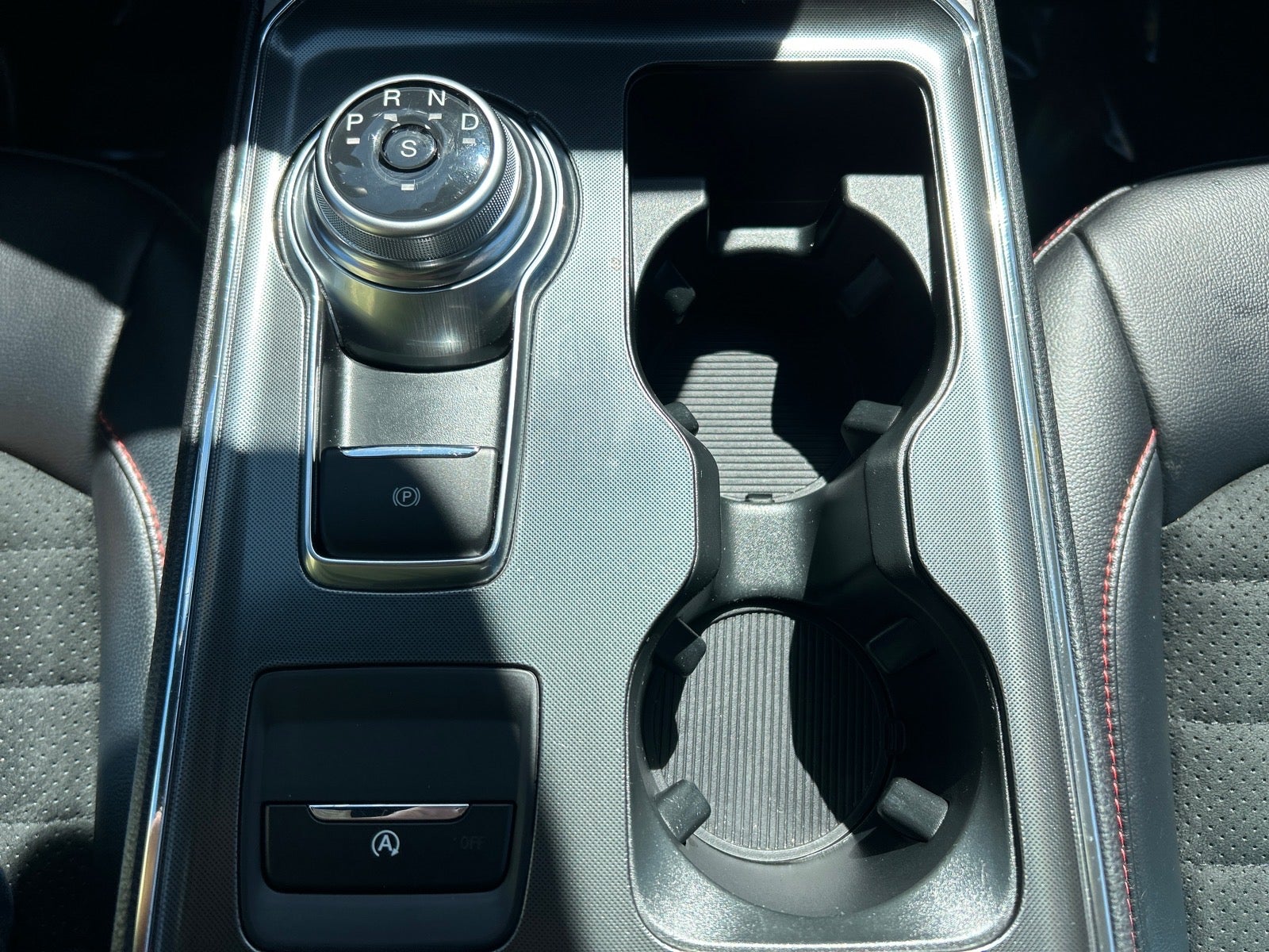 2022 Ford Edge ST Line
