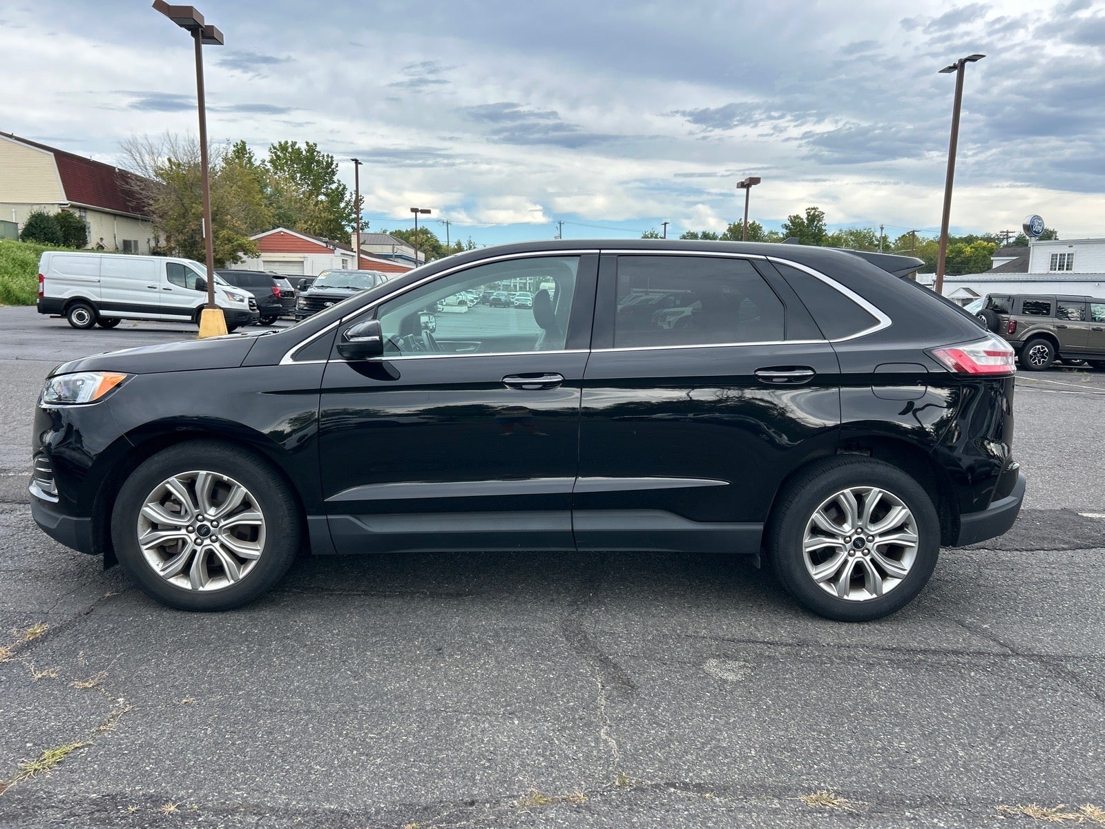 2024 Ford Edge Titanium