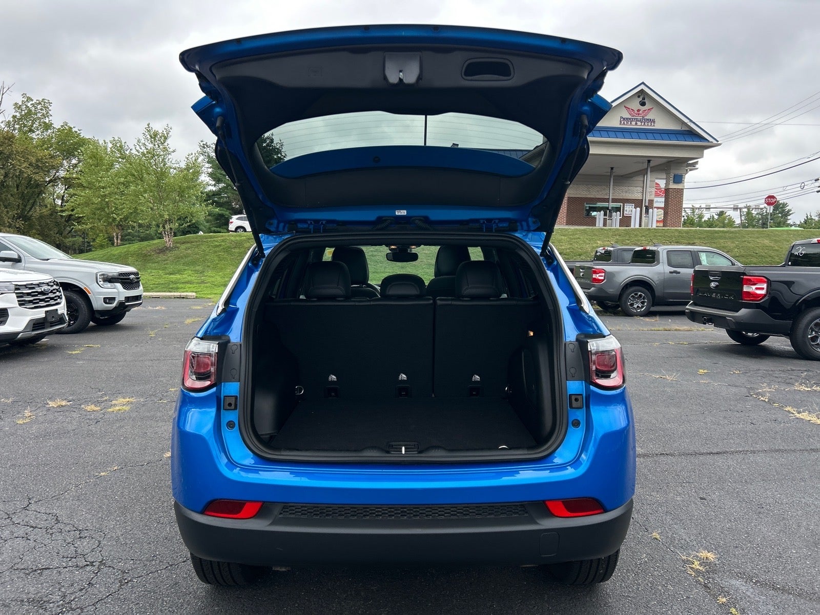 2023 Jeep Compass Latitude Lux