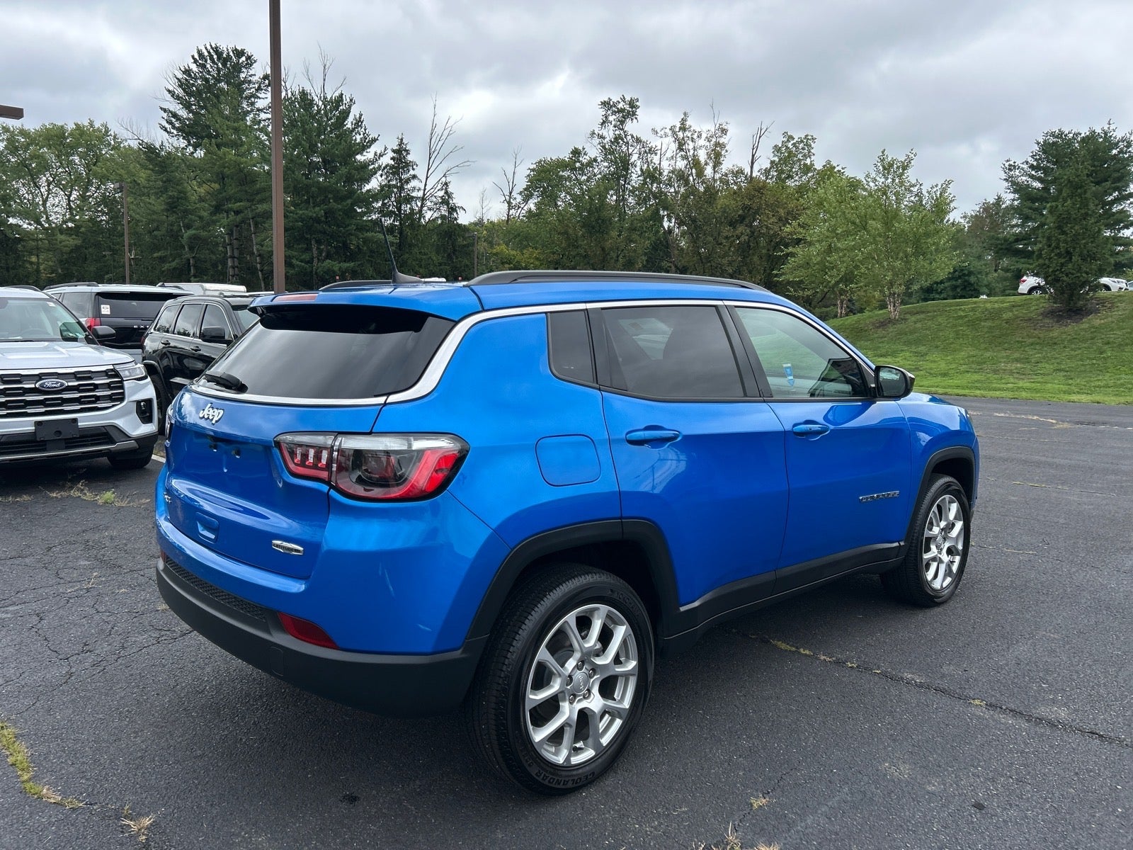 2023 Jeep Compass Latitude Lux