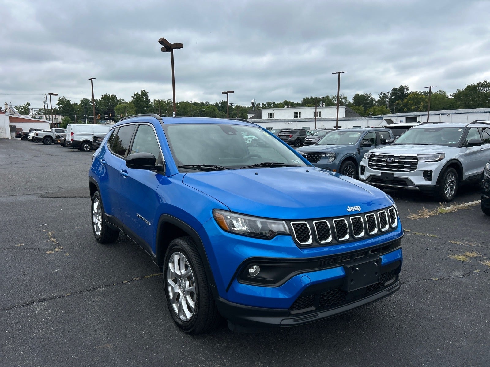 2023 Jeep Compass Latitude Lux
