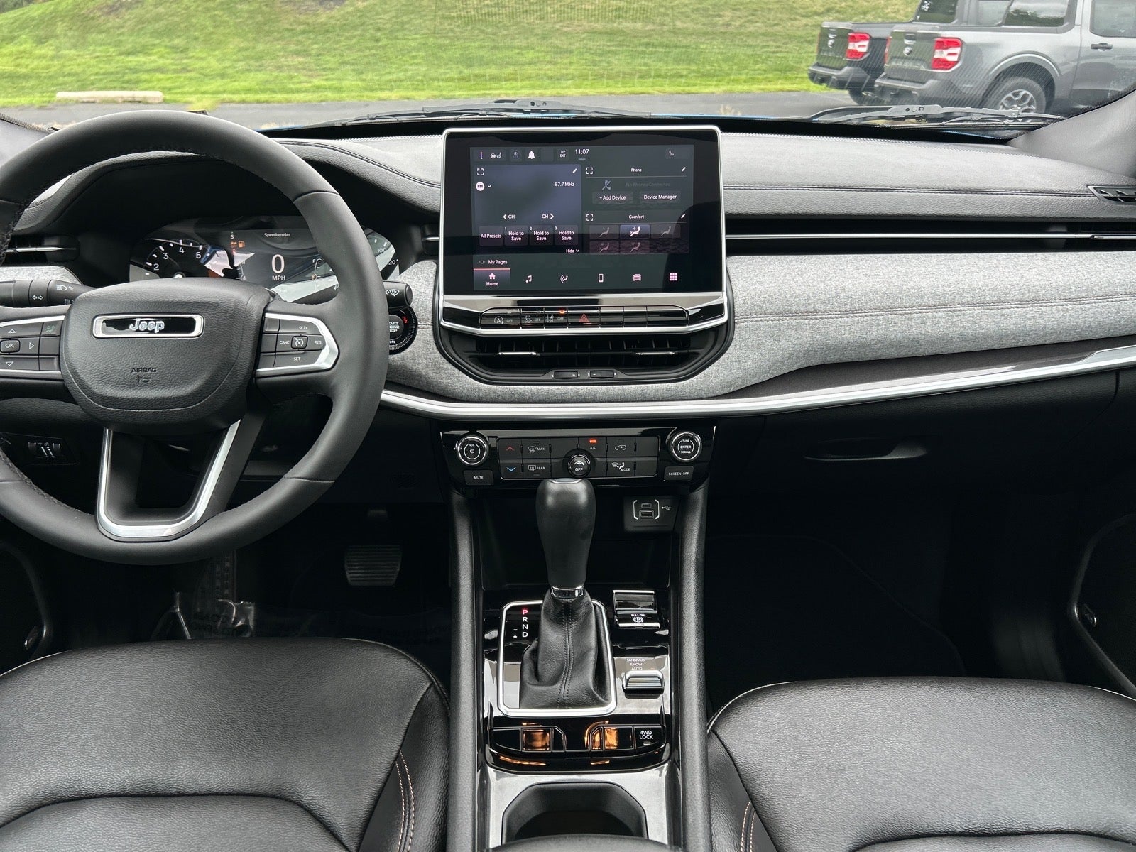2023 Jeep Compass Latitude Lux