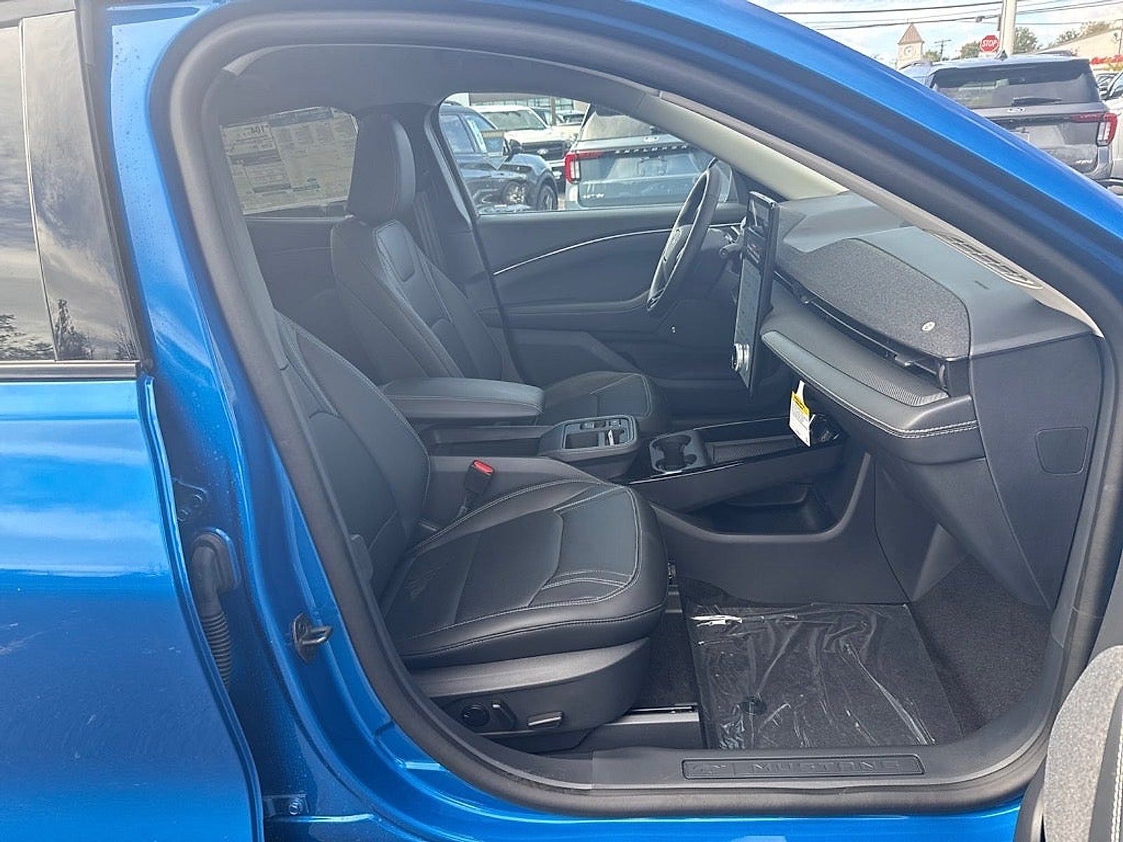 2025 Ford Mustang Mach-E Premium