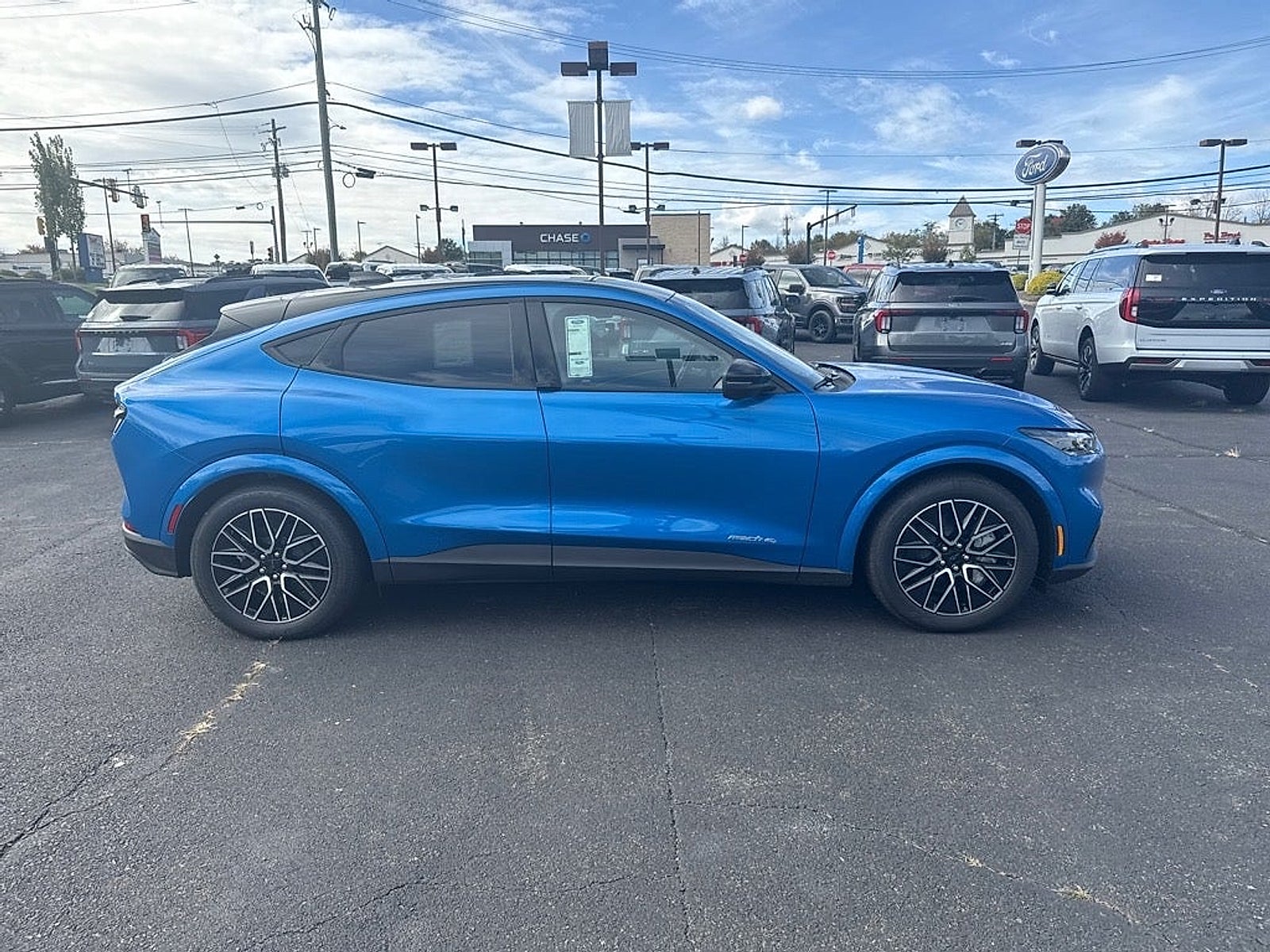 2025 Ford Mustang Mach-E Premium