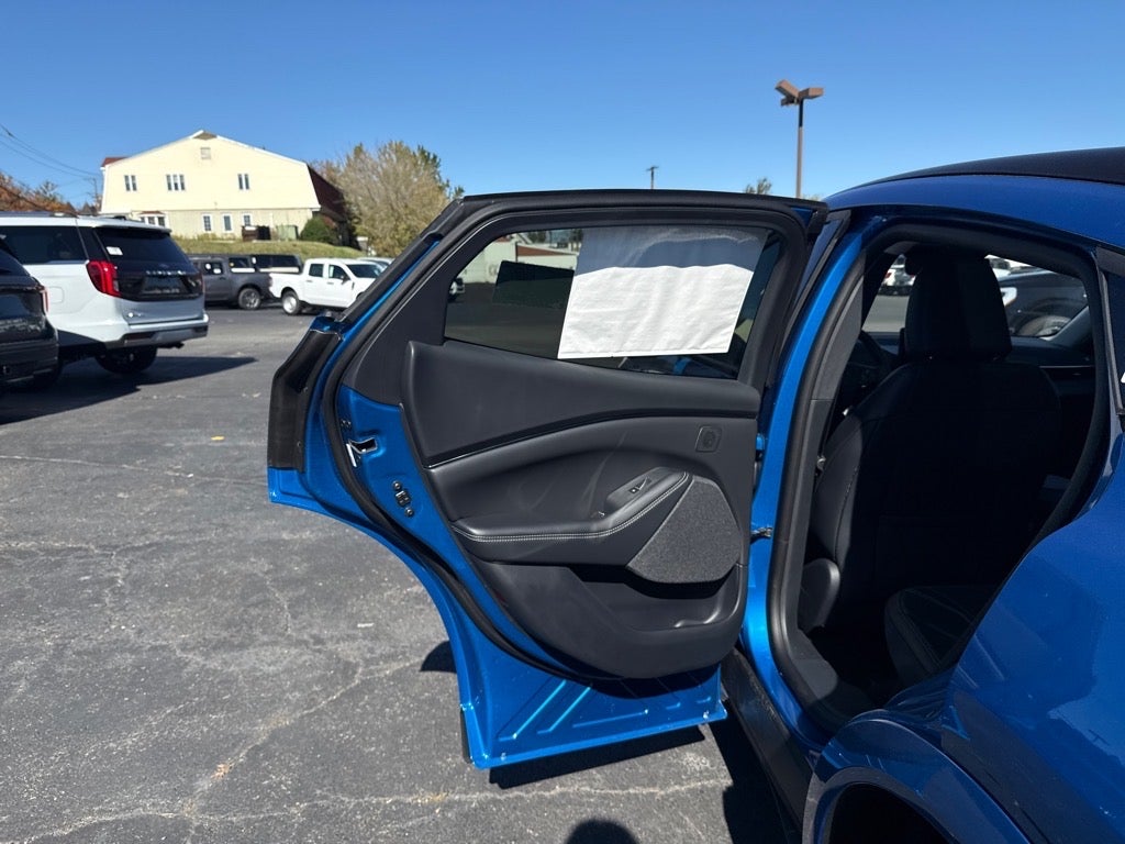 2025 Ford Mustang Mach-E Premium