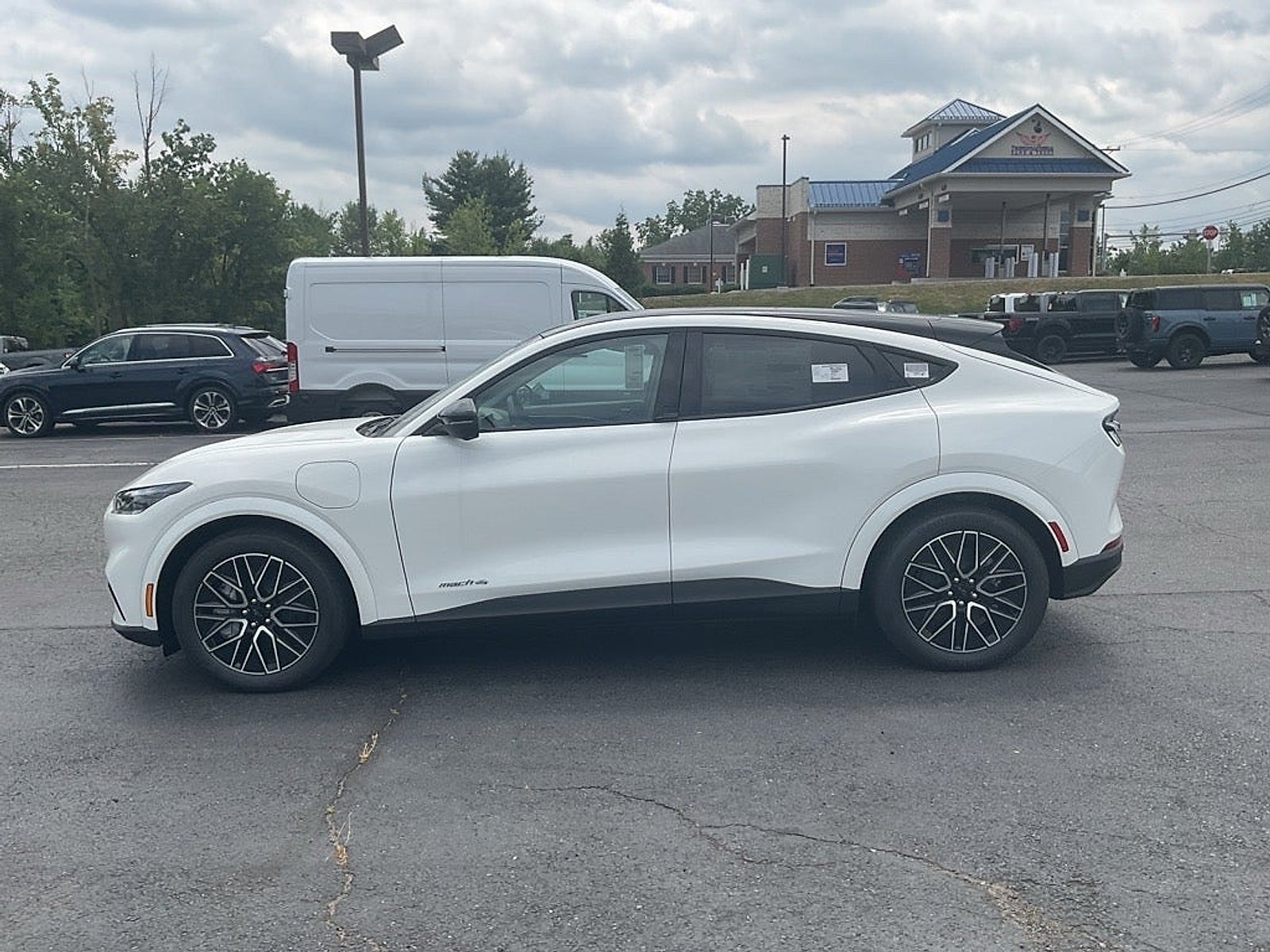 2025 Ford Mustang Mach-E Premium