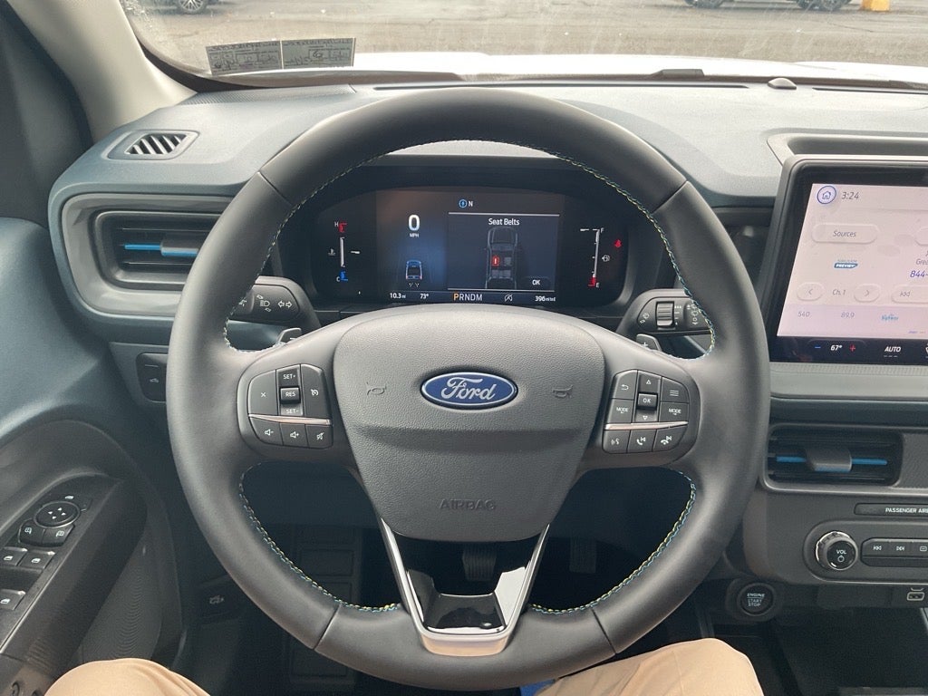 2025 Ford Maverick Lobo Standard