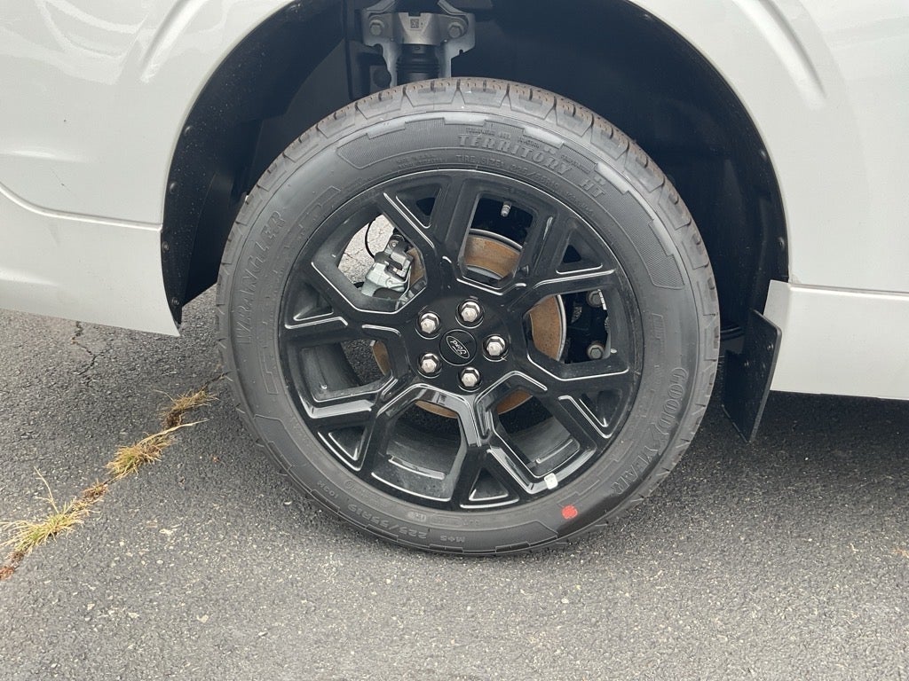 2025 Ford Maverick Lobo Standard