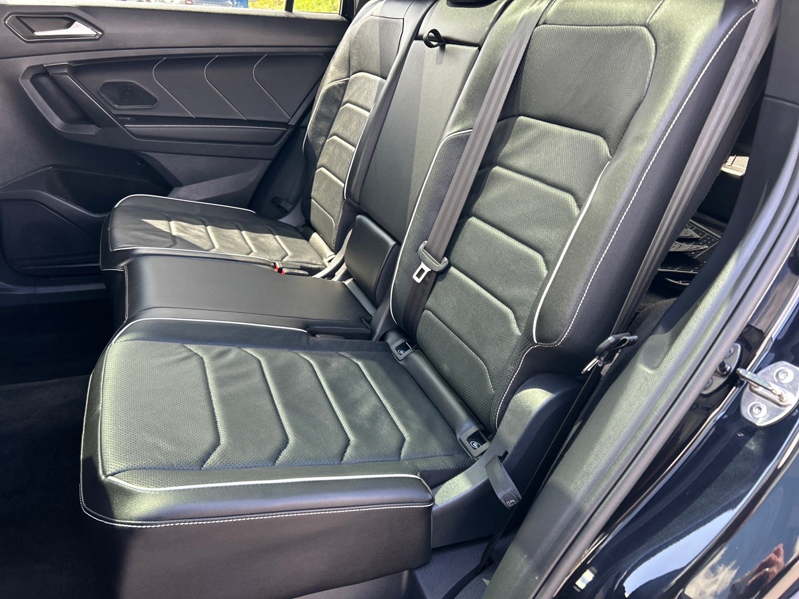 2024 Volkswagen Tiguan 2.0T SEL R-Line