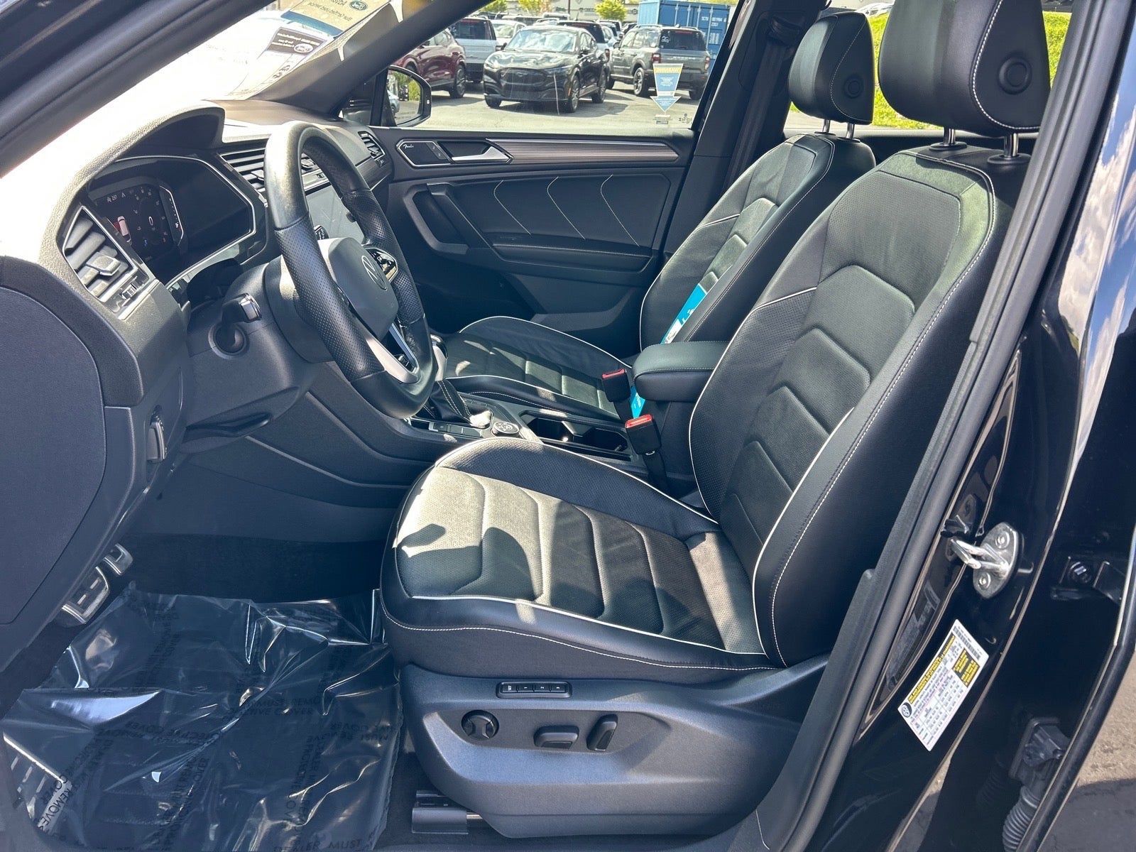 2024 Volkswagen Tiguan 2.0T SEL R-Line