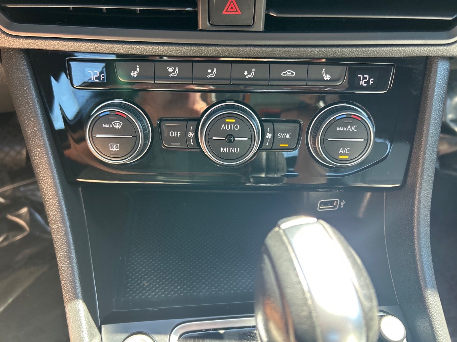 2019 Volkswagen Jetta R-Line