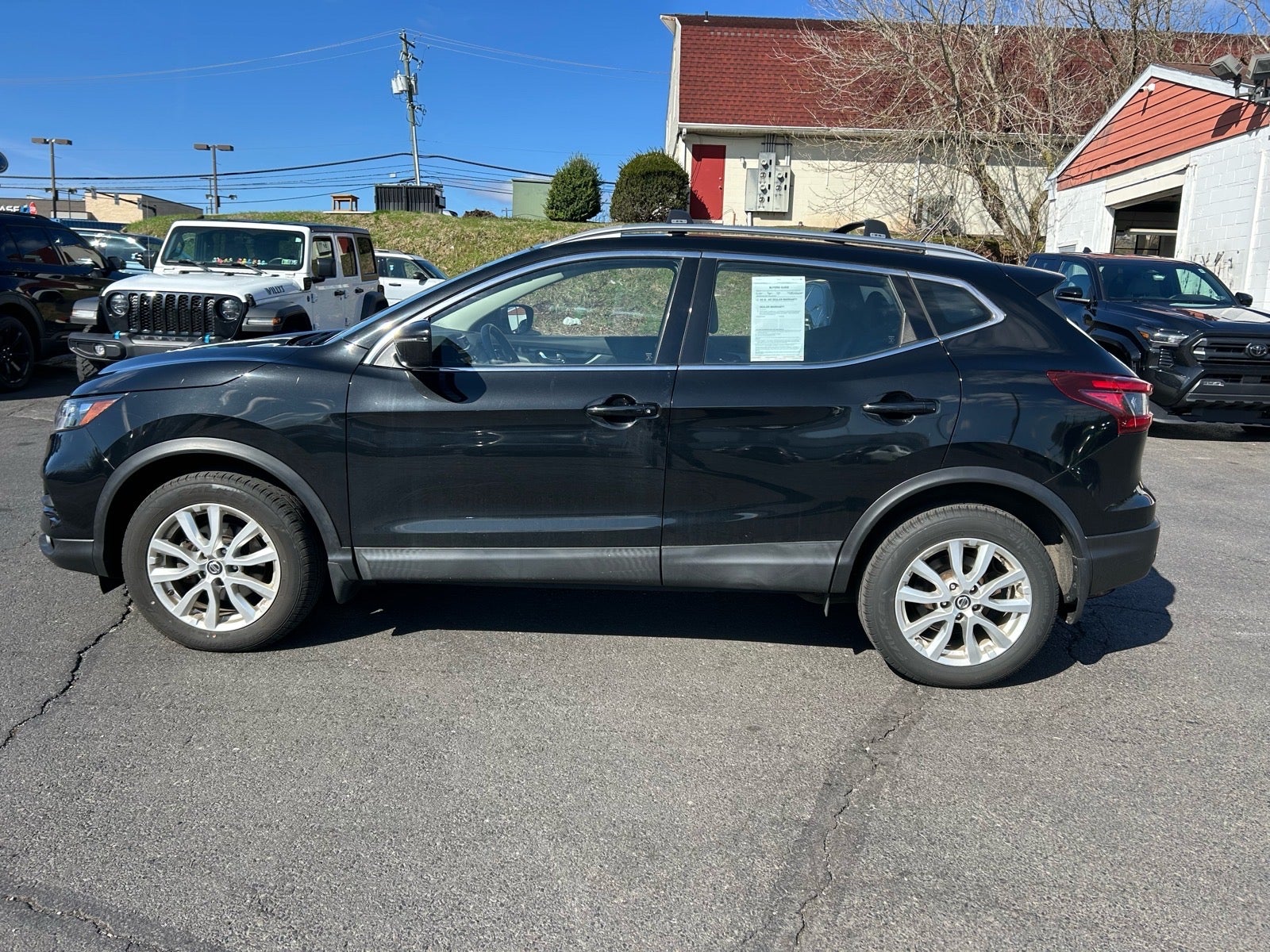 2020 Nissan Rogue Sport SV