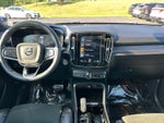2022 Volvo XC40 R-Design