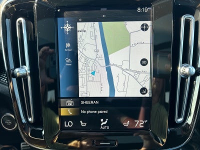 2022 Volvo XC40 R-Design